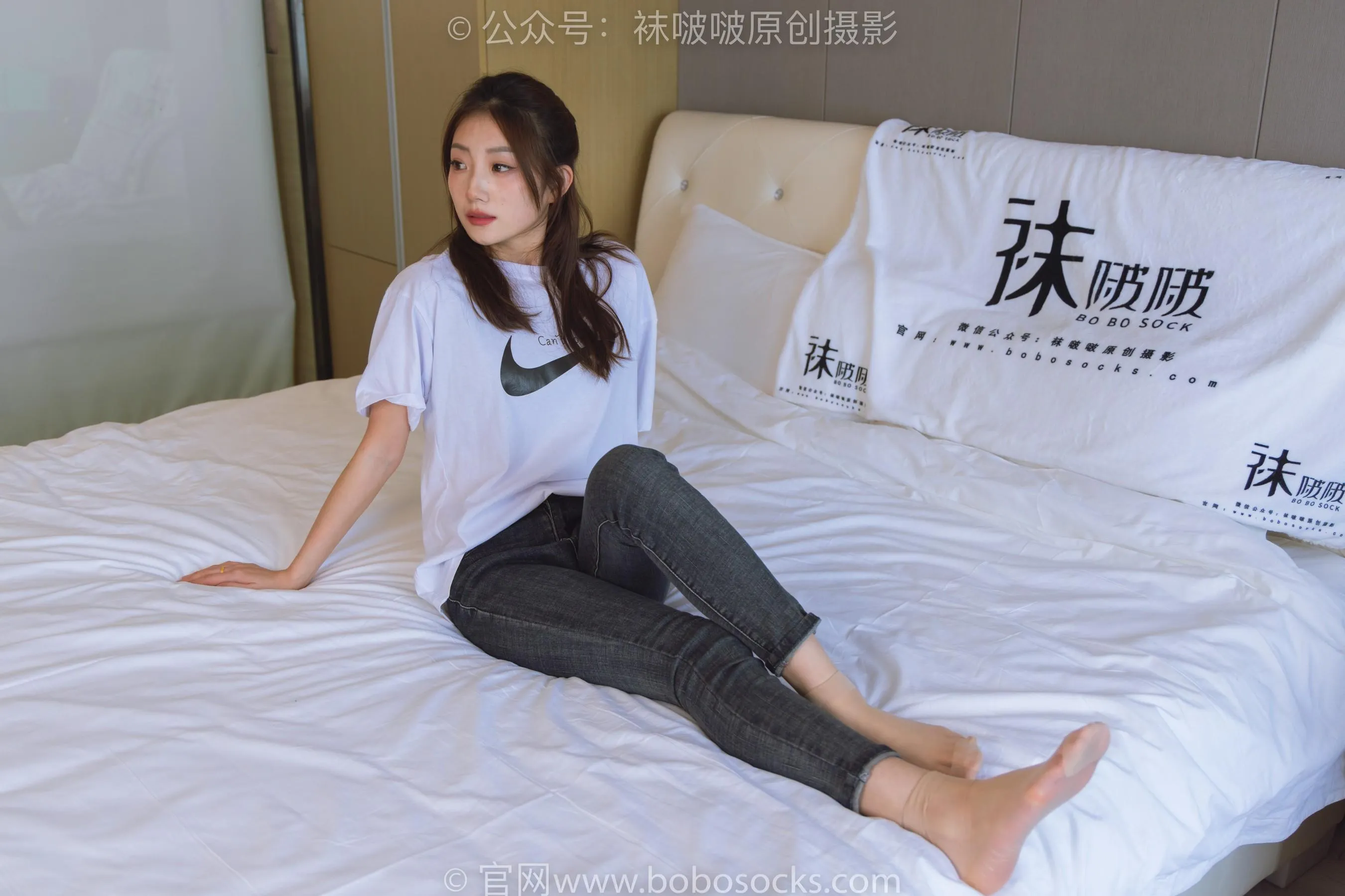 [BoBoSocks袜啵啵]NO.220 小沫-两双板鞋、短肉丝、裸足 [87P]插图4
